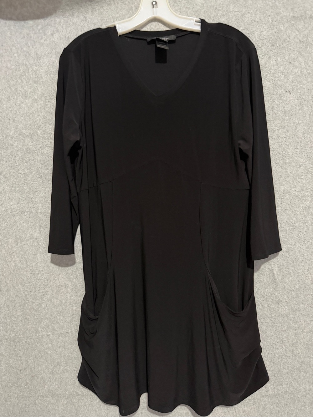 Ali Miles Black V-Neck 3/4 Sleeve Tunic with Side Pockets